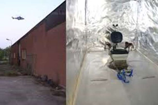 7 حاويات وغرفة تعذيب مجهزة.. ماذا يحدث في هذه الدولة