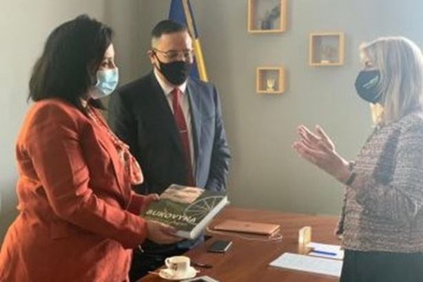 نائب وزير السياحة والآثار لشئون السياحة في زيارة ترويجية إلى العاصمة الأوكرانية كييف
