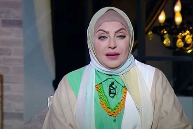 علامة غريبة.. ميار الببلاوي تثير ضجة بحديثها عن العلامة المؤكدة لقبول الحج 1895560_0