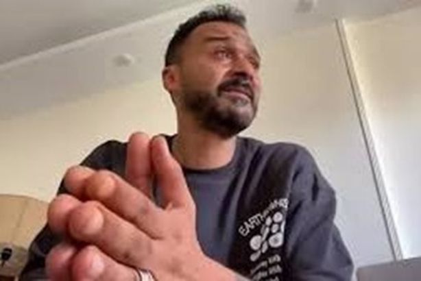 إبراهيم سعيد ينهار بعد خروجه من السجن: بناتي شهدوا زور ضدي وسجنوني.. أعمل أيه؟ images