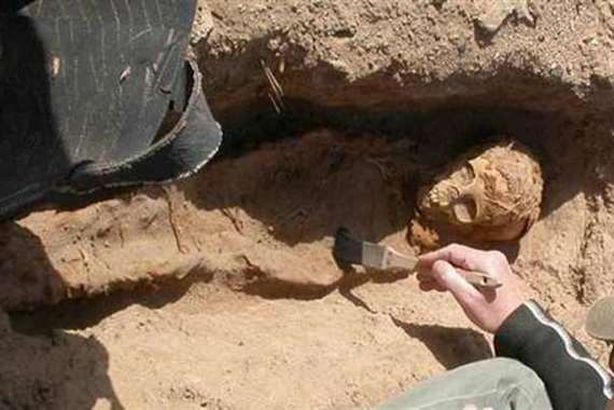 مقابر أثرية