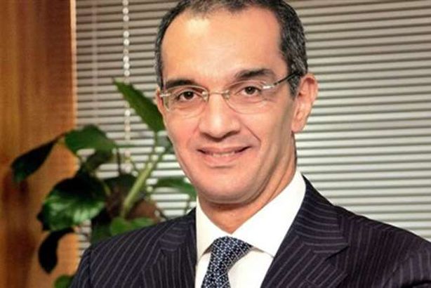 الدكتور عمرو طلعت وزير الاتصالات