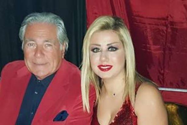 مصطفي فهمي وزوجته