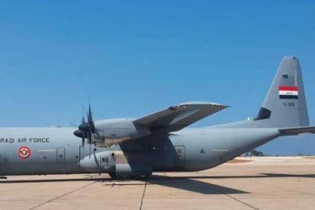طائرة عسكرية من العراق تصل إلي لبنان 
