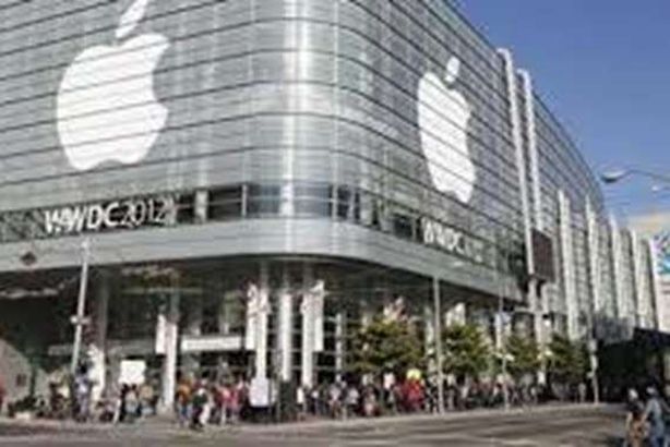 لأول مرة.. آبل تصل لتريليوني دولار.. اقتصاد بحجم دولة كبرى