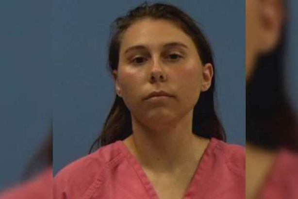 اتهام معلمة بممارسة الرزيلة مع طالب عمره 15عامًا