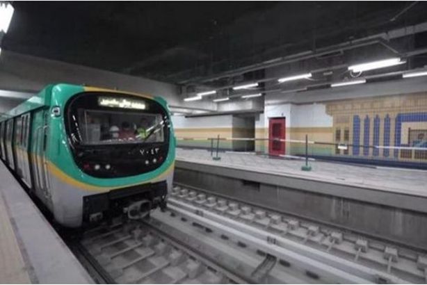 173-201416-malfunction-of-the-metro-in-egypt_700x400