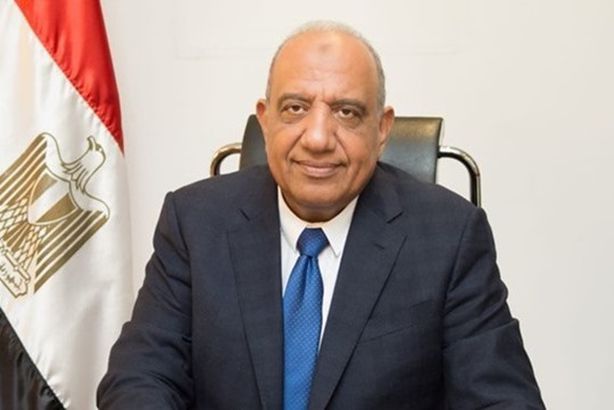بعد تعرضه لحادث.. التقرير الطبي لوزير الكهرباء محمود-عصمت-وزير-الكهرباء-والطاقة-المتجددة