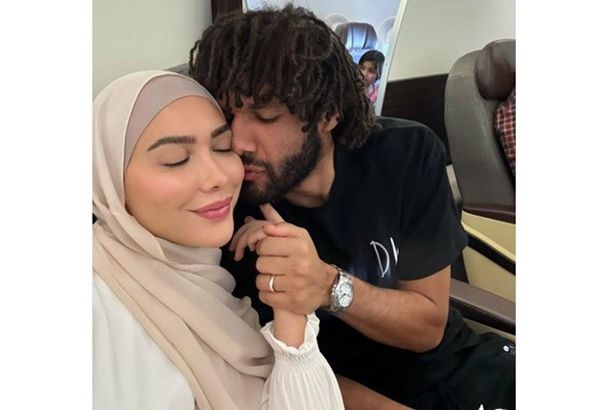 "خطف الزوج من عائلته؟".. زوجة النني الثانية ترد وتثير الجدل whatsapp-image-2025-07-08-at-19.21.39
