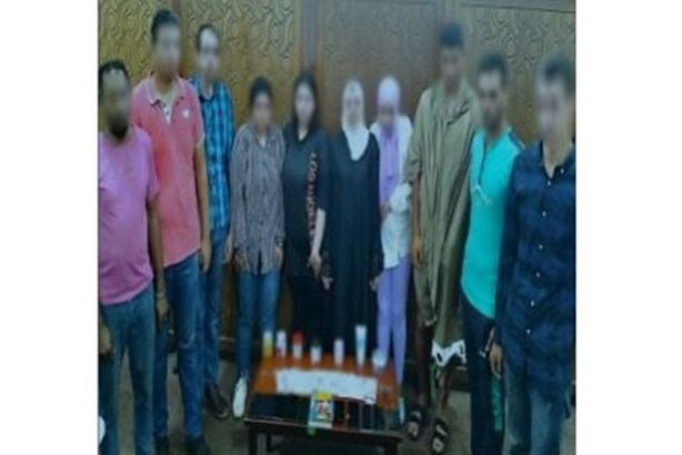 c403f576-3f17-4bf2-9_752_100839