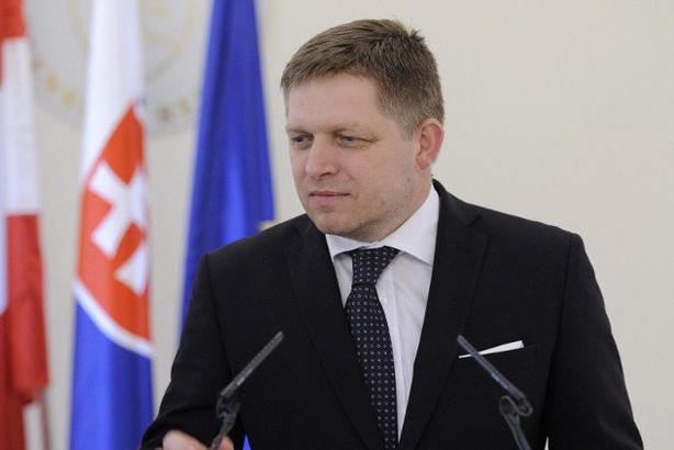 سلوفاكيا تدعو لرفع العقوبات عن روسيا