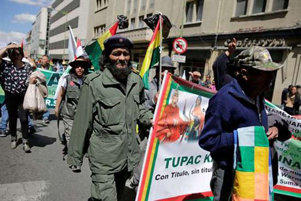 احتجاجات في بوليفيا اعتراضا علي قتل الشرطة لمزارع كوكايين