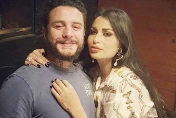 الفيشاوي وزوجته