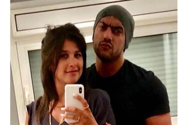 ياسمين عبد العزيز و زجها أحمد العوضي