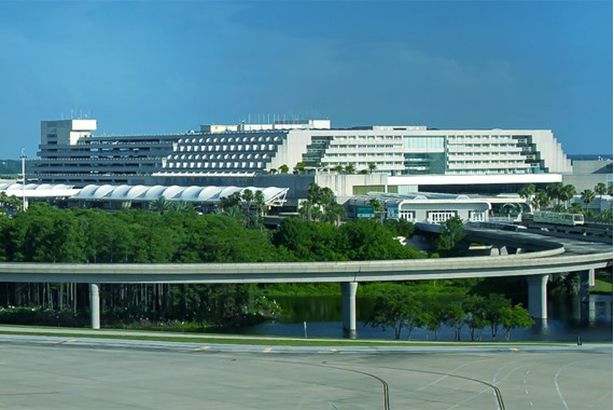 Airline-offering-free-flights-to-Orlando-for-people-named-Orlando