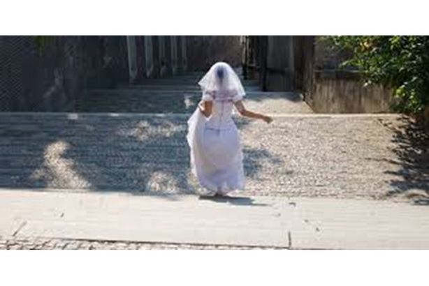 يهرب من عروسه ليلة الزفاف.. لن تتخيل السبب
