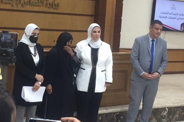 وزيرة التضامن و اسر الشهداء