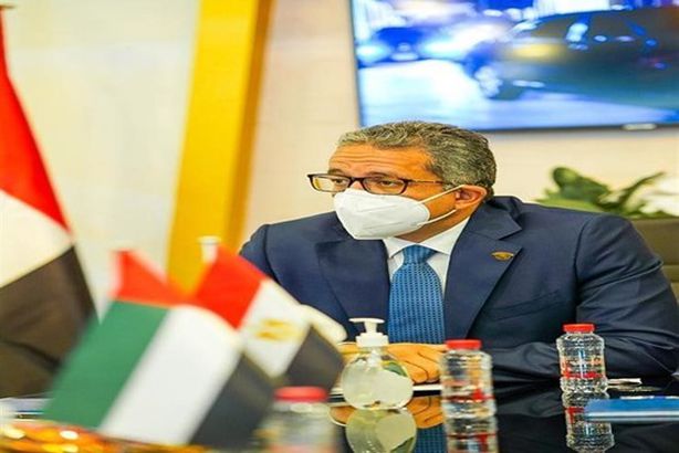 وزير السياحة