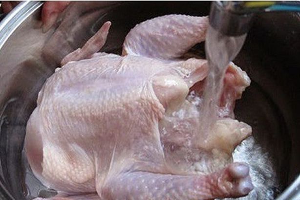 هل-غسل-الدجاج-سم-قاتل-؟1