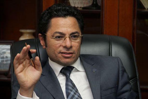 خالد أبو بكر: الشاب الأسواني أشجع من النواب