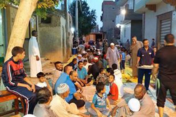 بالصور.. أكبر مائدة إفطار جماعي بالوادي الجديد