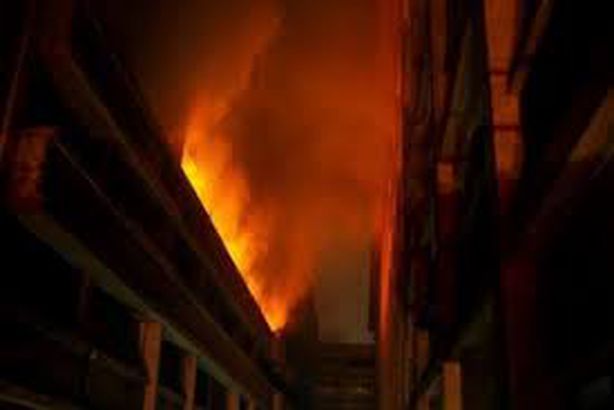 الدفاع المدني يسيطر علي حريق بمخلفات "الشرقية للدخان" بالجيزة