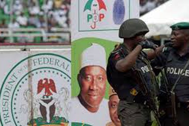  نيجيريا تحدد موعد انتخابات الإعادة بعد 11 يوما