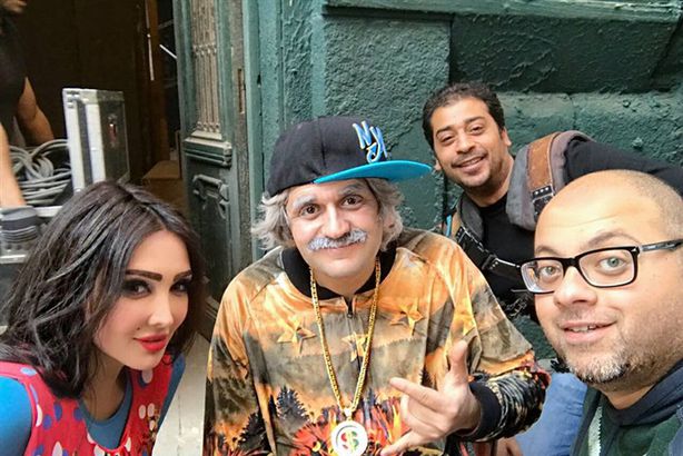 شاهد.. مصطفي خاطر في ثوب "عم شكشك"