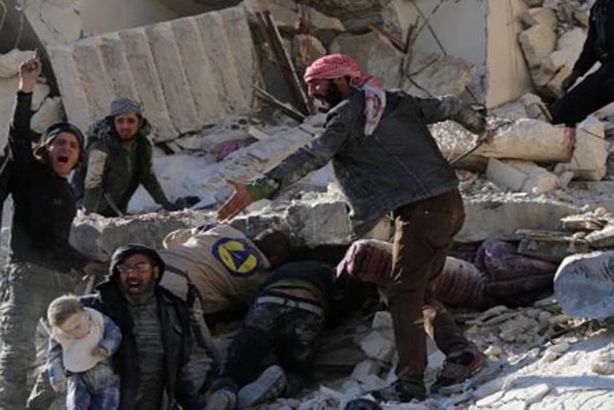 قتلى وجرحى بغارات روسية على إدلب