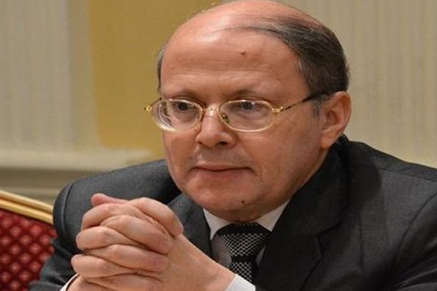 عبد الحليم قنديل أمام جنايات الجيزة بتهمة سب الزند