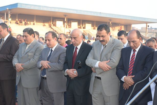 بالصور.. "سلطان" البحيرة يؤدي صلاة عيد الفطر