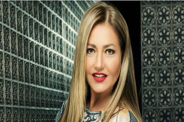 ماذا فعلت ليلى علوي لتبدو بهذا الجمال في عمر 52؟ 