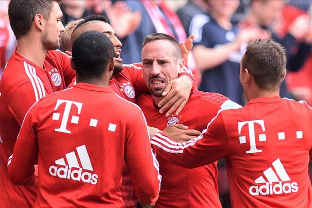 "بايرن ميونيخ" يحافظ على قمة الدوري الألماني