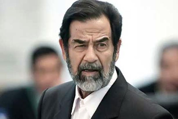 بالفيديو.. سر رفض صدام حسين الخضوع للفحص فى السجن