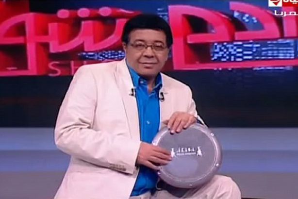 أحمد آدم يبرر إهانته لشهداء حلب