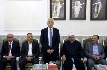 العيسوي يعزي عشائر الفراية والزيادين والمعايدة