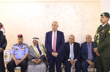 مندوبا عن الملك وولي العهد .. العيسوي يعزي عشيرتي الشخاترة وأبو وندي
