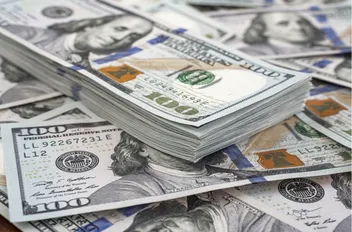 أوراق نقدية من فئة 100 دولار