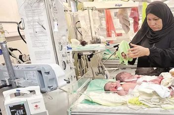 معاناة أمهات غزة .. 20 ألف طفل يولدون بظروف قاسية