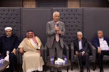 مندوبًا عن الملك وولي العهد .. العيسوي يعزي القضاة والحجازي والكلوب والخالدي