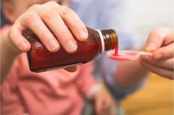 بعد وفاة 17 طفلا .. الصحة العالمية تحذر من أدوية سعال ملوثة
