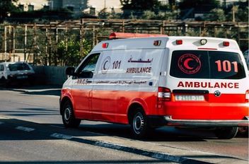سيارة إسعاف فلسطينية