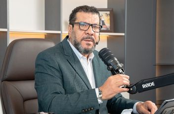 الإعلامي محمد الوكيل