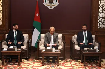 خلال لقائه وفدًا من فريق "إحنا بخير التطوعي"
