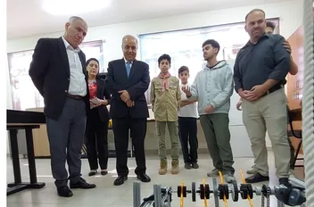 وزير التربية يتفقد مدارس في لواء القويسمة ويتابع انتخابات البرلمان الطلابي