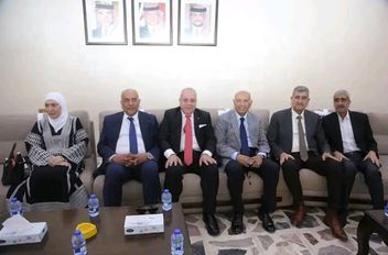 مجتمعون يتوافقون على إجراءات وقف معاناة المواطنين من حوادث السير على طريق البترول