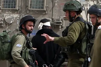 الاحتلال يعتقل 19 فلسطينيا بالضفة الغربية المحتلة
