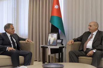 القاضي وحسان يؤكدان أهمية التعاون بين الحكومة والنواب تجسيداً للتوجيهات الملكية