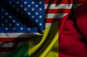 الولايات المتحدة تحث مواطنيها في مالي على المغادرة فورا