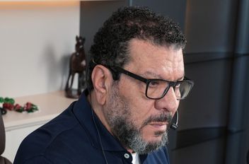 الإعلامي محمد الوكيل